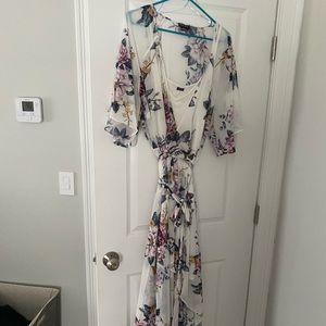 Beautiful floral wrap dress, plus size!